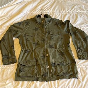 NWOT Knox Rose Olive Green lightweight stars jacket